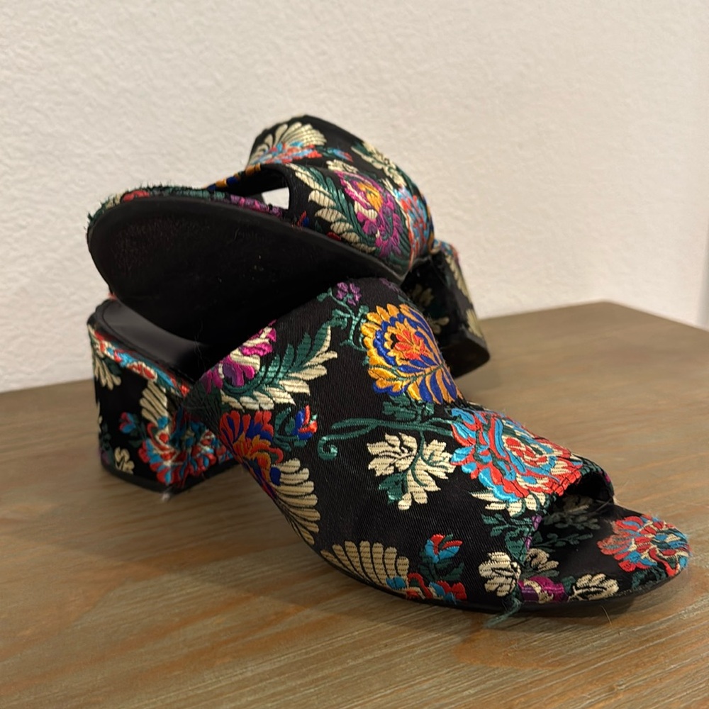 Christian Siriano multicolored floral black heel mules size 10
